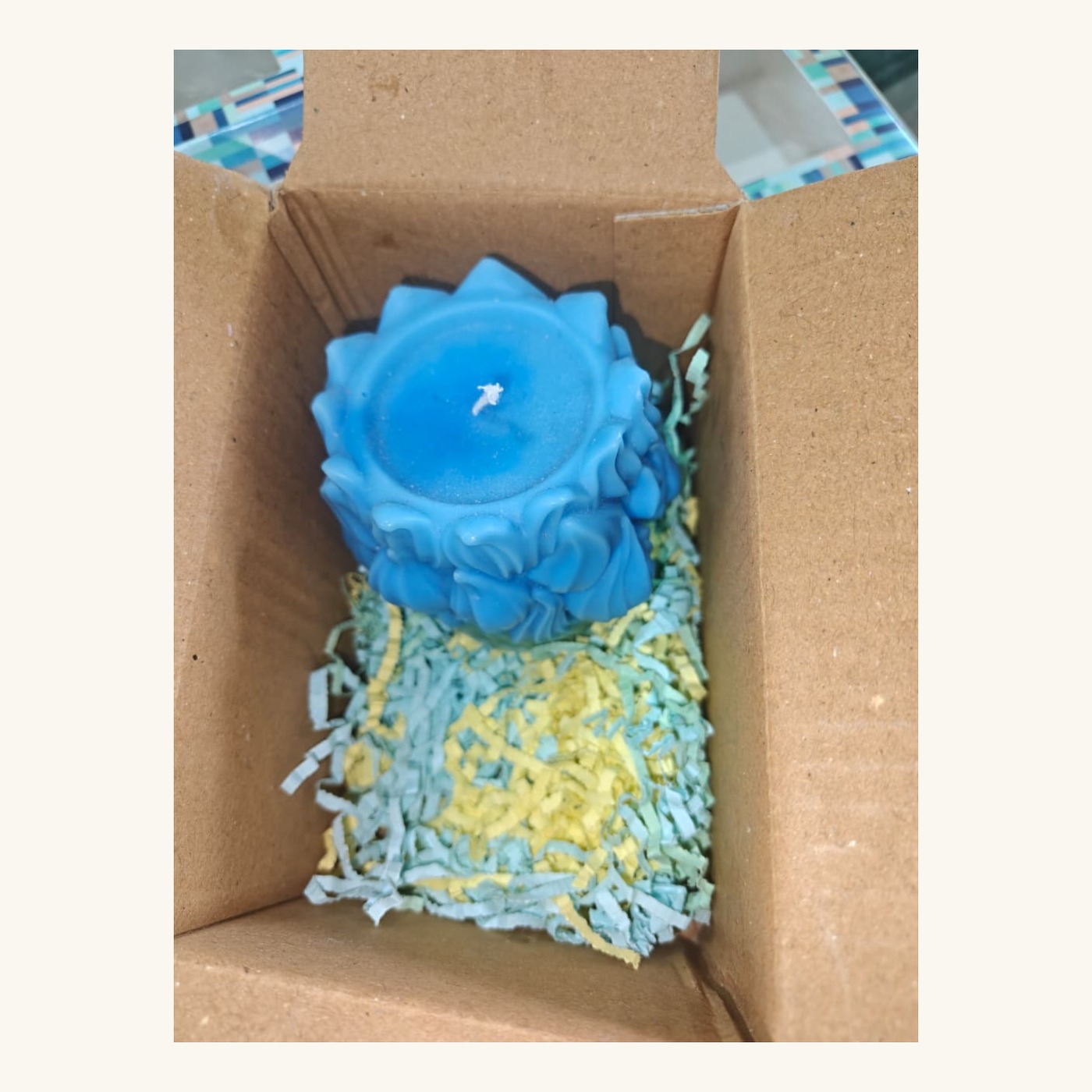 Lily Bouquet Candle โ view 3