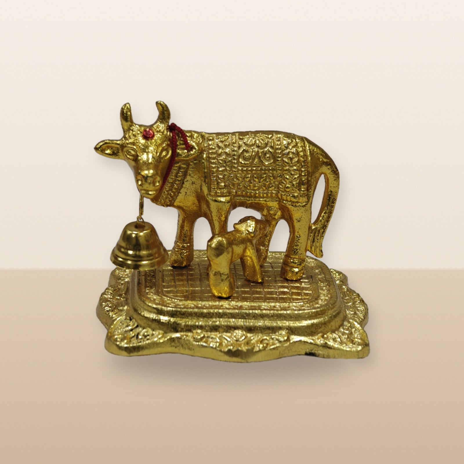 Kamdhenu Golden, on a tabletop