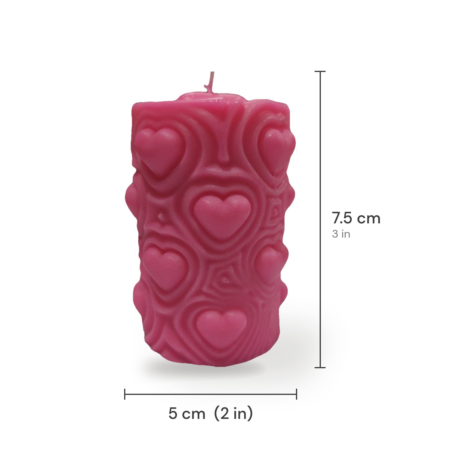Blush Heartbeat Pillar Candle size chart: 5 cm wide, 7.5 cm tall