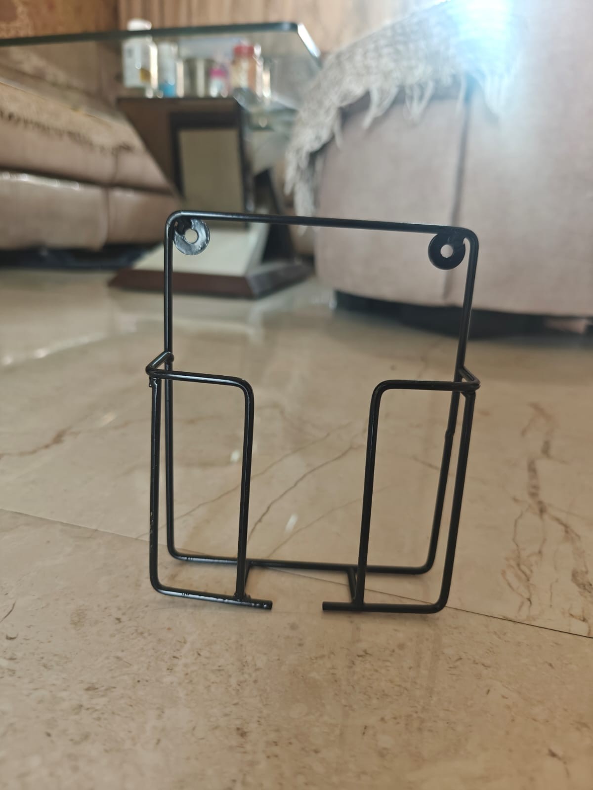 Wire Phone Holder view 2